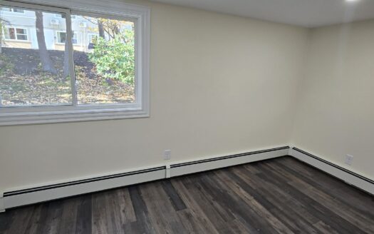 Bright 2-Bedroom Flat | 11 Shore Avenue (Unit A) $1,995/Month – Available NOW or December 1st, 2026