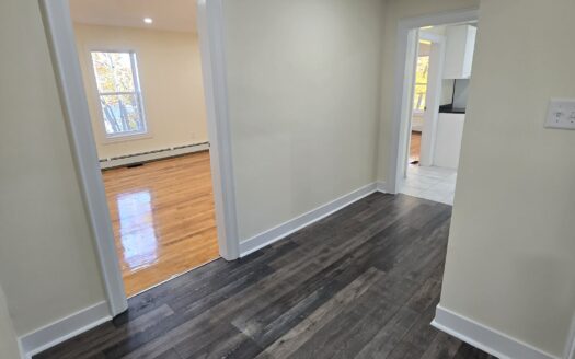 Bright 2-Bedroom Flat | 11 Shore Avenue (Unit A) $1,995/Month – Available NOW or December 1st, 2026