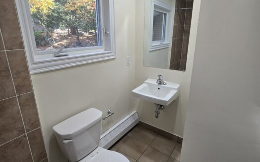 Bright 2-Bedroom Flat | 11 Shore Avenue (Unit A) $1,995/Month – Available NOW or December 1st, 2026